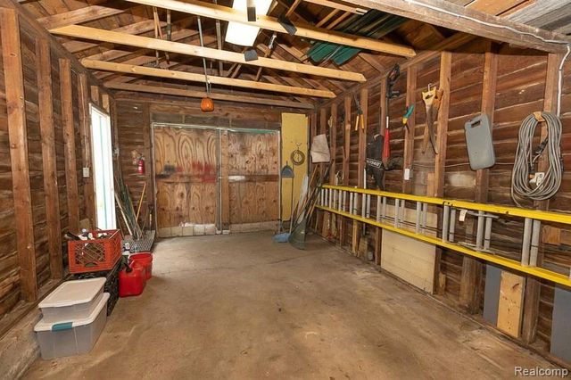 131 Dwight Avenue, Pontiac, MI 48341