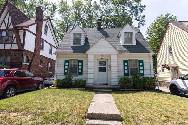 131 Dwight Avenue, Pontiac, MI 48341