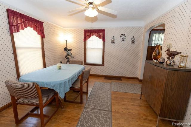 131 Dwight Avenue, Pontiac, MI 48341