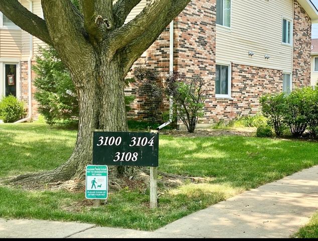 3108 Roberts Drive 5, Woodridge, IL 60517