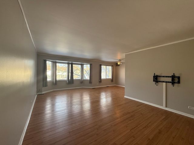 3108 Roberts Drive 5, Woodridge, IL 60517