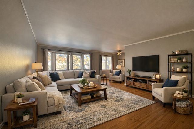 3108 Roberts Drive 5, Woodridge, IL 60517