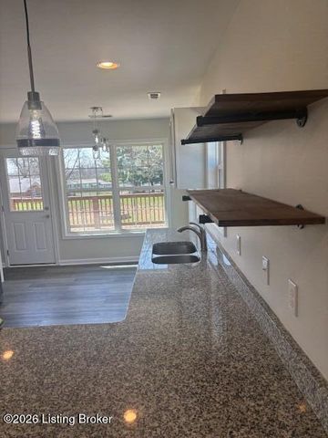 155 Hillcrest Dr, Eminence, KY 40019