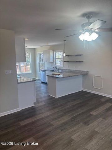 155 Hillcrest Dr, Eminence, KY 40019