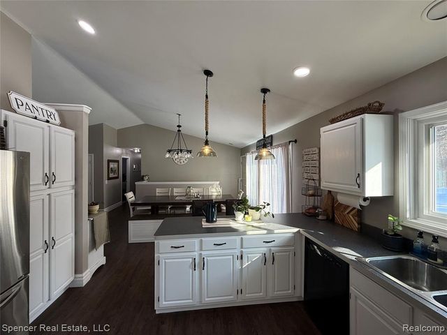 5049 Smokey Hollow Lane, Clarkston, MI 48348