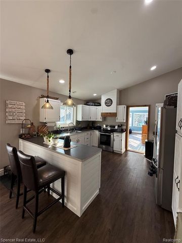 5049 Smokey Hollow Lane, Clarkston, MI 48348