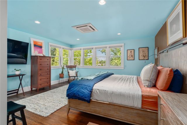 147 Riverside Drive, East Providence, RI 02915