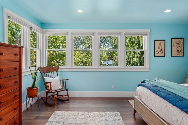 147 Riverside Drive, East Providence, RI 02915