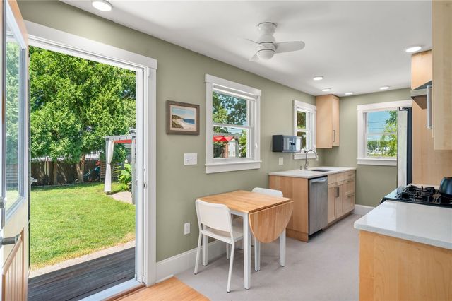 147 Riverside Drive, East Providence, RI 02915