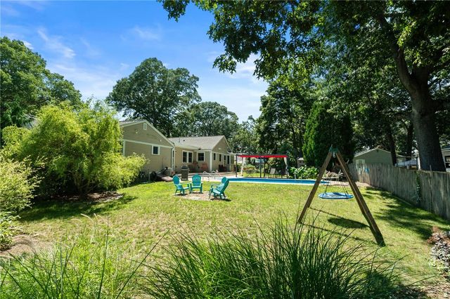 147 Riverside Drive, East Providence, RI 02915