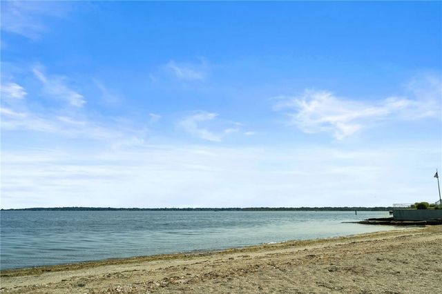 147 Riverside Drive, East Providence, RI 02915