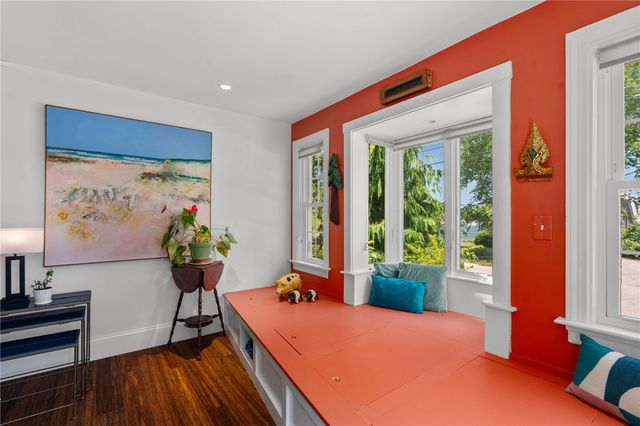 147 Riverside Drive, East Providence, RI 02915
