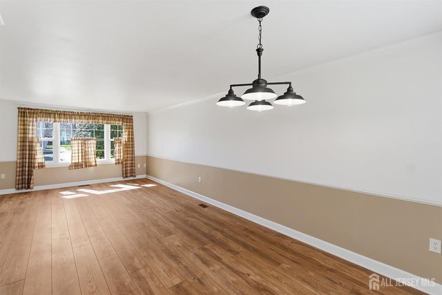 25 E Rossmoor Drive, Monroe, NJ 08831