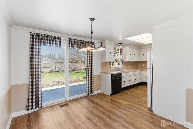 25 E Rossmoor Drive, Monroe, NJ 08831