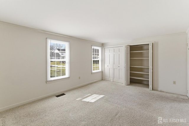 25 E Rossmoor Drive, Monroe, NJ 08831