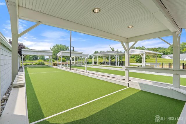 25 E Rossmoor Drive, Monroe, NJ 08831