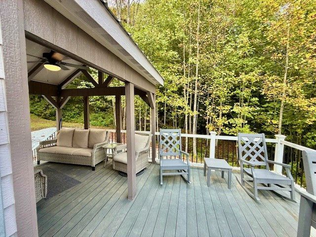 1351 Cody Branch, Robbinsville, NC 28771