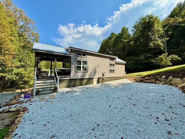1351 Cody Branch, Robbinsville, NC 28771