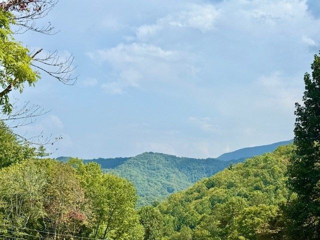 1351 Cody Branch, Robbinsville, NC 28771