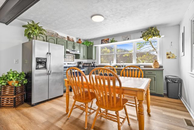 25 Godsey Avenue, Whitley City, KY 42653