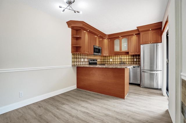 9951 NW 6th Court, Plantation, FL 33324
