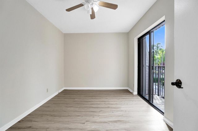 9951 NW 6th Court, Plantation, FL 33324