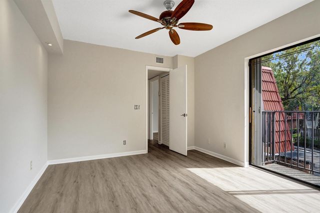 9951 NW 6th Court, Plantation, FL 33324