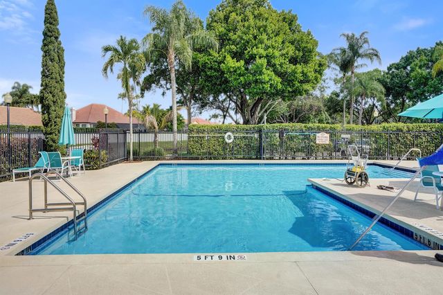 9951 NW 6th Court, Plantation, FL 33324