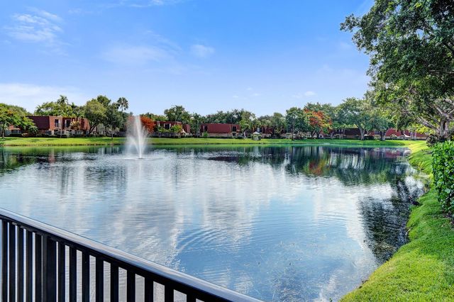 9951 NW 6th Court, Plantation, FL 33324