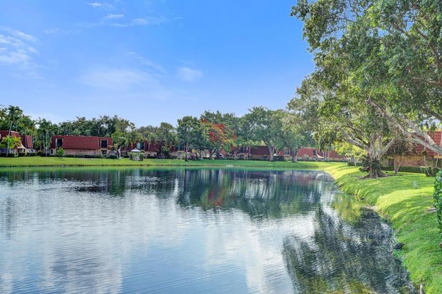 9951 NW 6th Court, Plantation, FL 33324