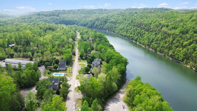 2386 Roberts Bend Road Road, Burnside, KY 42519