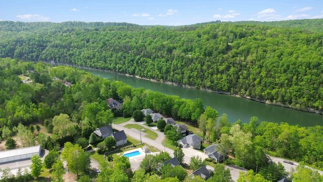 2386 Roberts Bend Road Road, Burnside, KY 42519