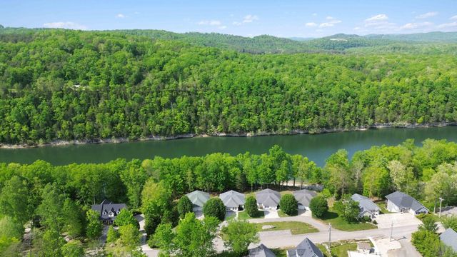 2386 Roberts Bend Road Road, Burnside, KY 42519