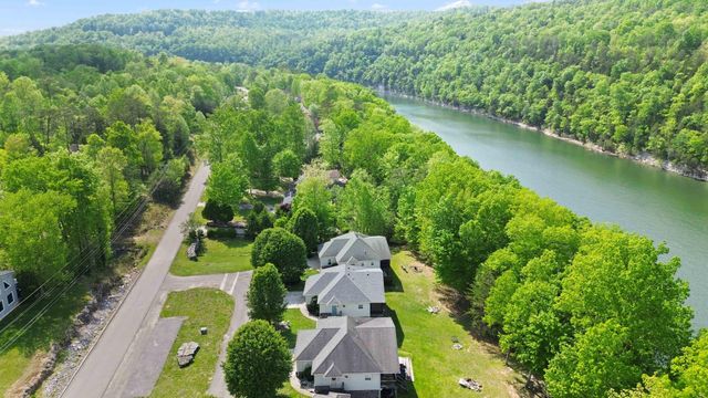 2386 Roberts Bend Road Road, Burnside, KY 42519
