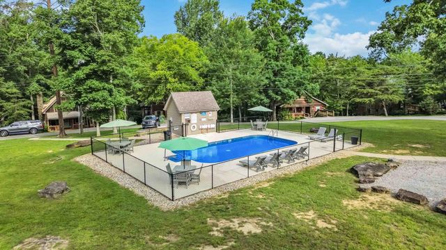 2386 Roberts Bend Road Road, Burnside, KY 42519