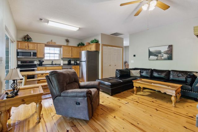 2386 Roberts Bend Road Road, Burnside, KY 42519