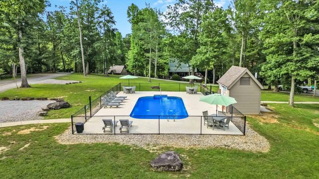 2386 Roberts Bend Road Road, Burnside, KY 42519