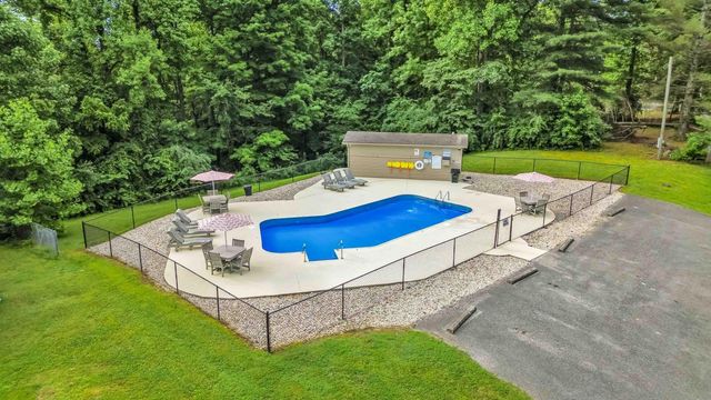 2386 Roberts Bend Road Road, Burnside, KY 42519