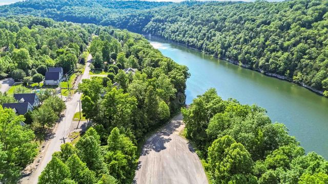 2386 Roberts Bend Road Road, Burnside, KY 42519
