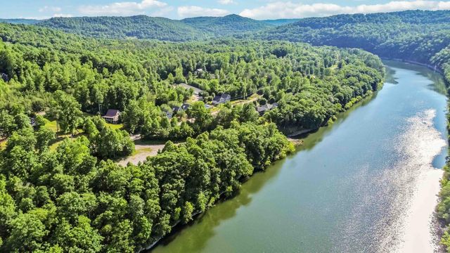 2386 Roberts Bend Road Road, Burnside, KY 42519