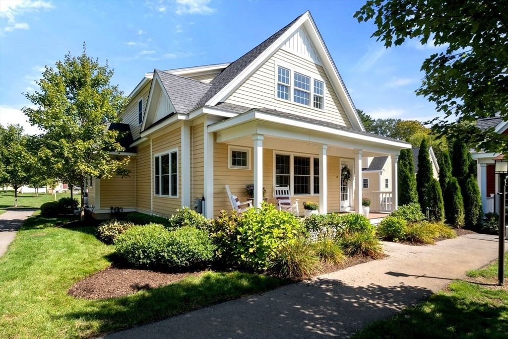 9 Brigham Farm Lane, Bolton, MA 01740