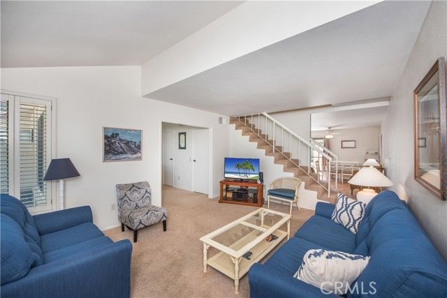 6087 Montecito Circle 4, Palm Springs, CA 92264