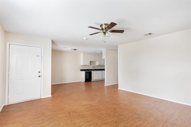 1018 Glendale Street 1018, Dayton, TX 77535