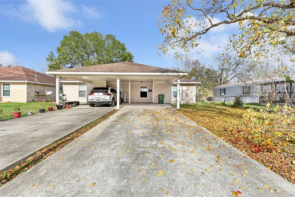 1018 Glendale Street 1018, Dayton, TX 77535