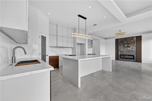 2708 E Solar Drive, Mission, TX 78572