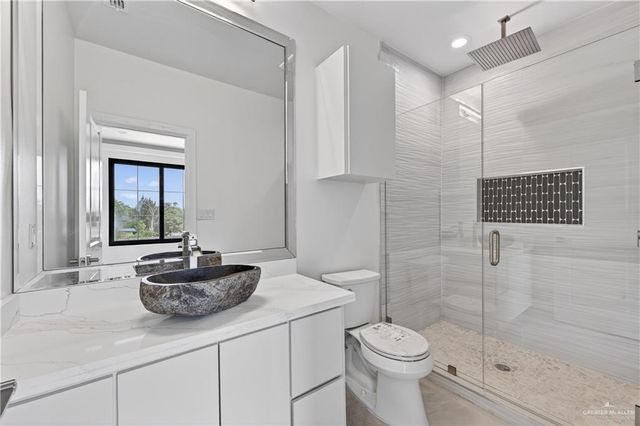 2708 E Solar Drive, Mission, TX 78572