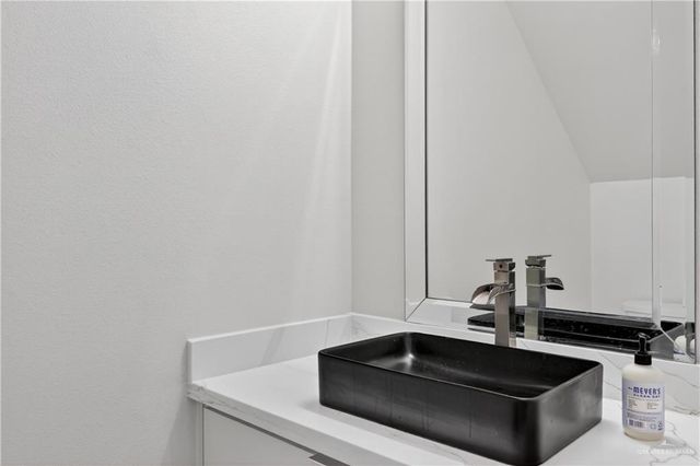 2708 E Solar Drive, Mission, TX 78572