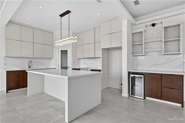 2708 E Solar Drive, Mission, TX 78572