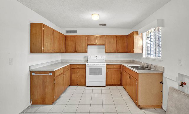5726 Waycross Avenue, El Paso, TX 79924