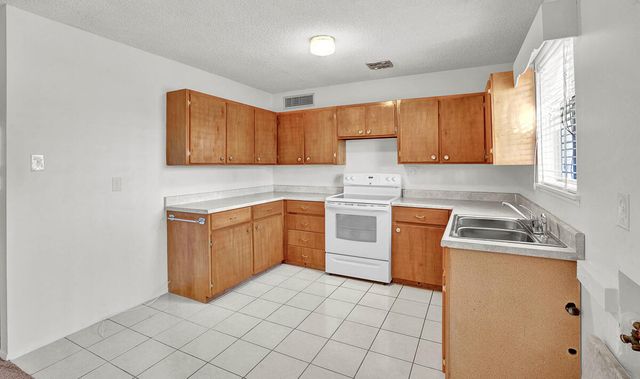 5726 Waycross Avenue, El Paso, TX 79924
